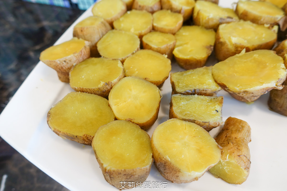 苗栗美食 自然風情景觀餐廳 buffet早餐吃到飽 現煮麵食 手工歐式麵包 生菜沙拉 熱炒…