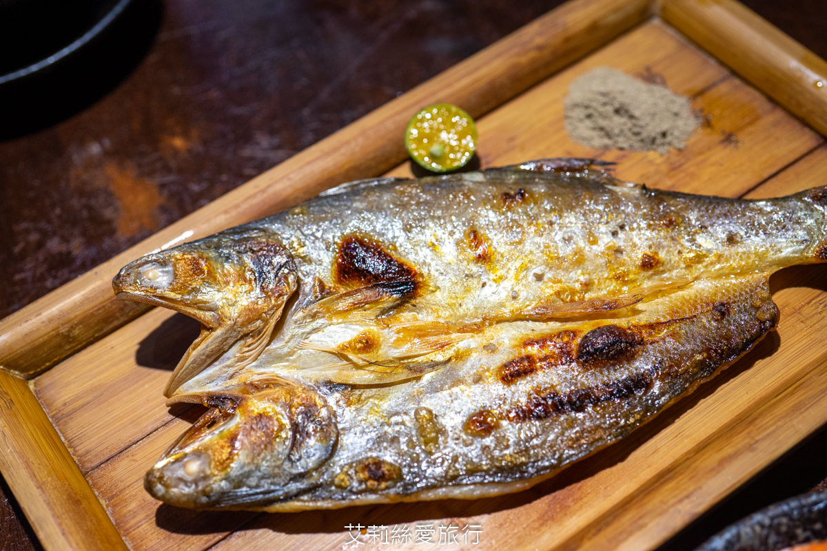 台北松山五分埔美食 茶壺蝦 cp值超高平價燒烤、台式熱炒、鮮甜海鮮 點鮮甜蝦子免費送精華蝦湯 松山站必吃