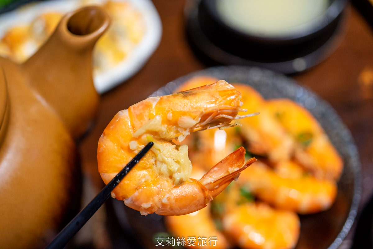 台北松山五分埔美食 茶壺蝦 cp值超高平價燒烤、台式熱炒、鮮甜海鮮 點鮮甜蝦子免費送精華蝦湯 松山站必吃