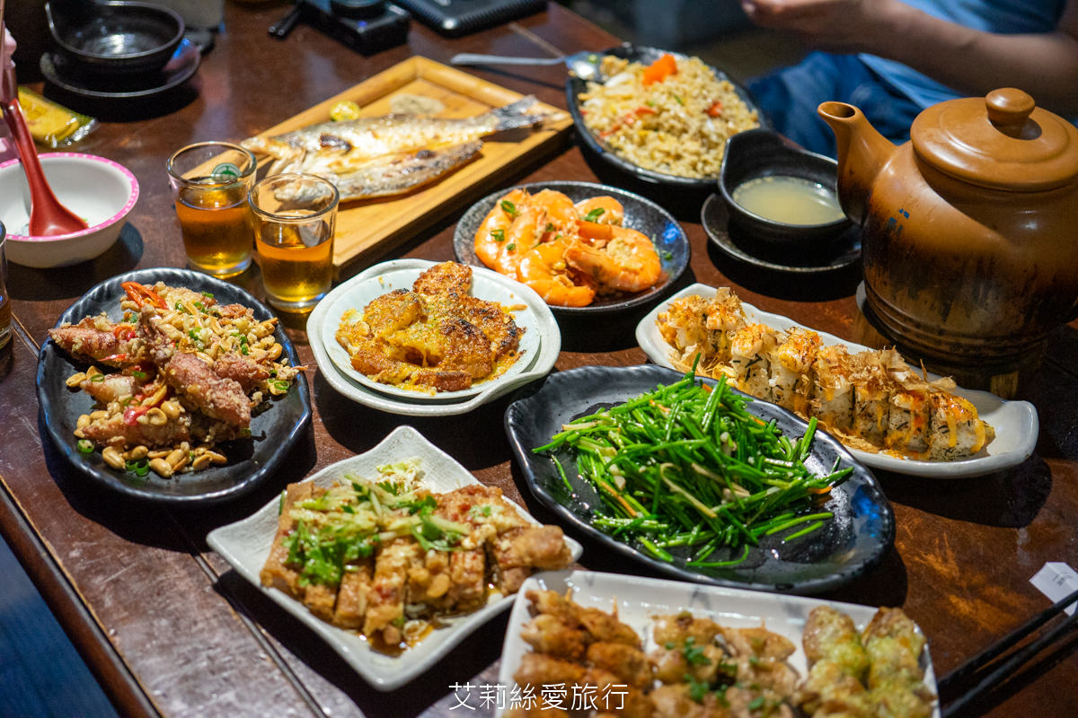 台北松山五分埔美食 茶壺蝦 cp值超高平價燒烤、台式熱炒、鮮甜海鮮 點鮮甜蝦子免費送精華蝦湯 松山站必吃