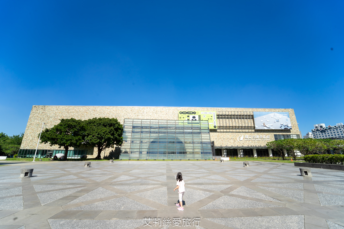 台中親子一日遊行程推薦!到台中來一場藝文之旅吧!藝起Art go go 中山堂欣賞歌仔戲 審計新村市集好好逛 - 第22張圖 台中親子一日遊行程推薦!到台中來一場藝文之旅吧!藝起Art go go 中山堂欣賞歌仔戲 審計新村市集好好逛