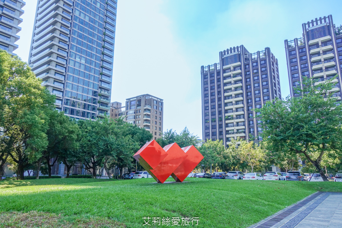 台中親子一日遊行程推薦!到台中來一場藝文之旅吧!藝起Art go go 中山堂欣賞歌仔戲 審計新村市集好好逛 - 第25張圖 台中親子一日遊行程推薦!到台中來一場藝文之旅吧!藝起Art go go 中山堂欣賞歌仔戲 審計新村市集好好逛