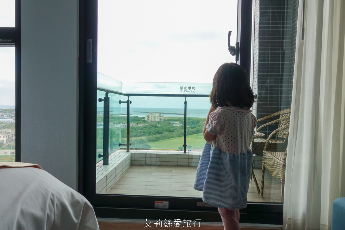 宜蘭頭城烏石港住宿推薦！ 蘭陽烏石港海景酒店 夢幻親子遊戲區 欣賞無敵海景 一泊二食海鮮牛排脆皮烤鴨吃到飽、豐盛美味buffet早餐 真的好滿足！