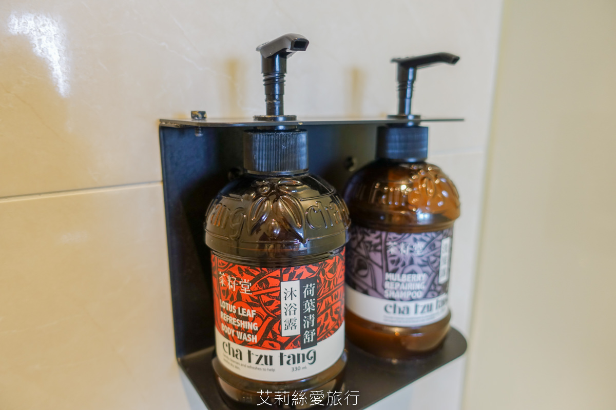 宜蘭頭城烏石港住宿推薦！ 蘭陽烏石港海景酒店 夢幻親子遊戲區 欣賞無敵海景 一泊二食海鮮牛排脆皮烤鴨吃到飽、豐盛美味buffet早餐 真的好滿足！