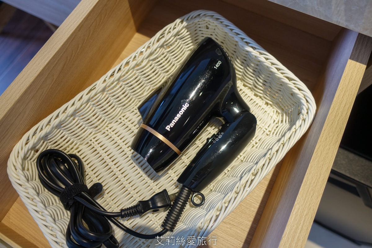 宜蘭頭城烏石港住宿推薦！ 蘭陽烏石港海景酒店 夢幻親子遊戲區 欣賞無敵海景 一泊二食海鮮牛排脆皮烤鴨吃到飽、豐盛美味buffet早餐 真的好滿足！