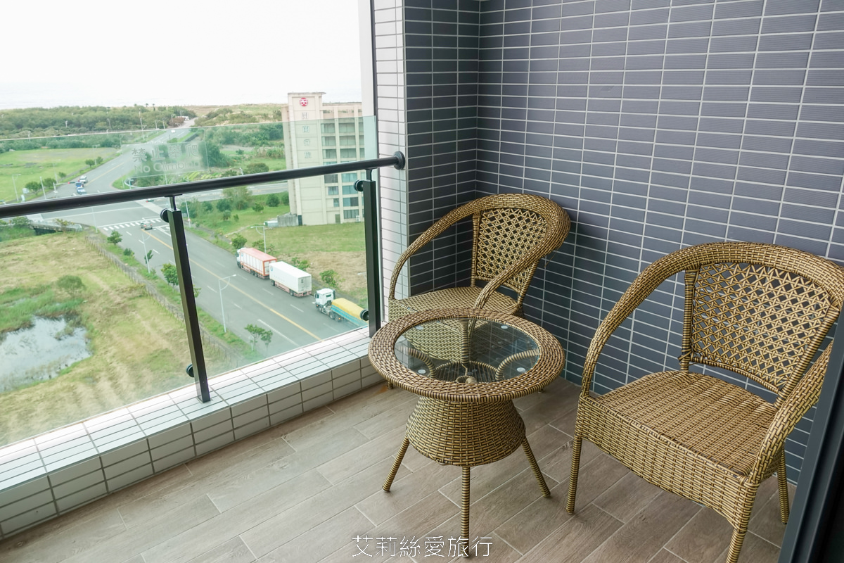 宜蘭頭城烏石港住宿推薦！ 蘭陽烏石港海景酒店 夢幻親子遊戲區 欣賞無敵海景 一泊二食海鮮牛排脆皮烤鴨吃到飽、豐盛美味buffet早餐 真的好滿足！