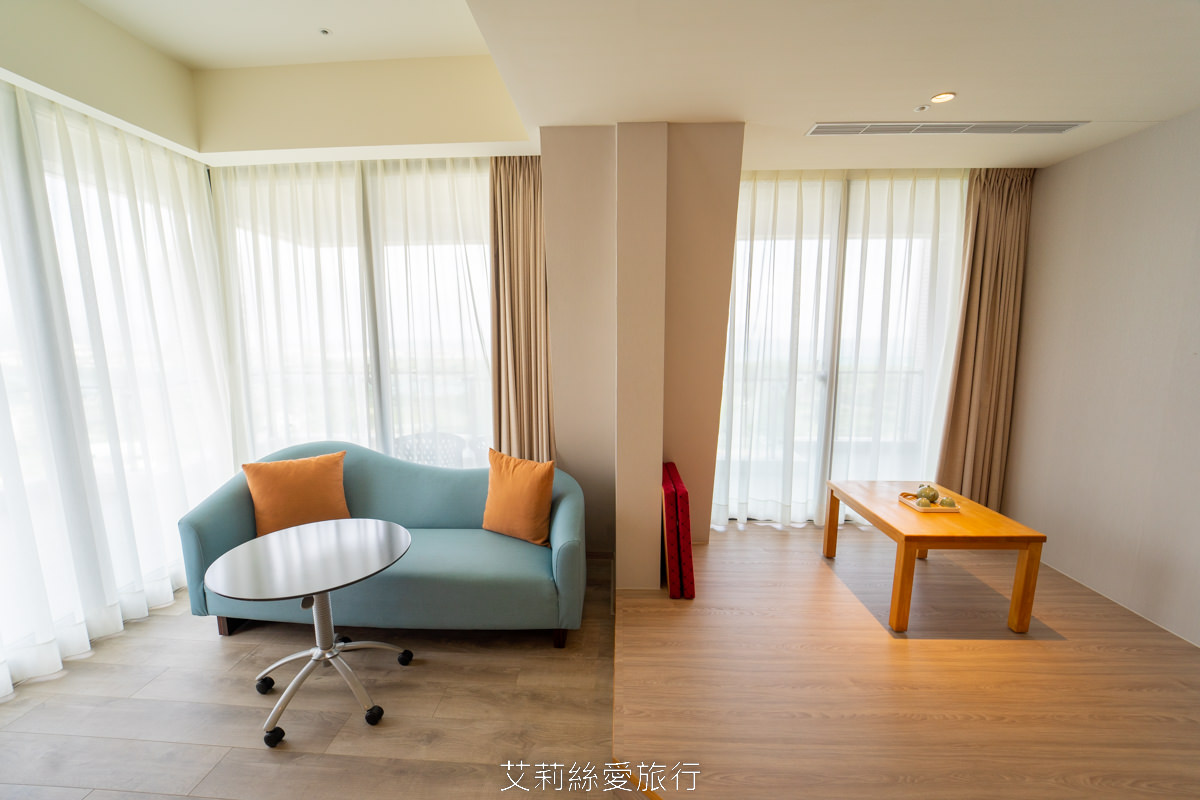 宜蘭頭城烏石港住宿推薦！ 蘭陽烏石港海景酒店 夢幻親子遊戲區 欣賞無敵海景 一泊二食海鮮牛排脆皮烤鴨吃到飽、豐盛美味buffet早餐 真的好滿足！