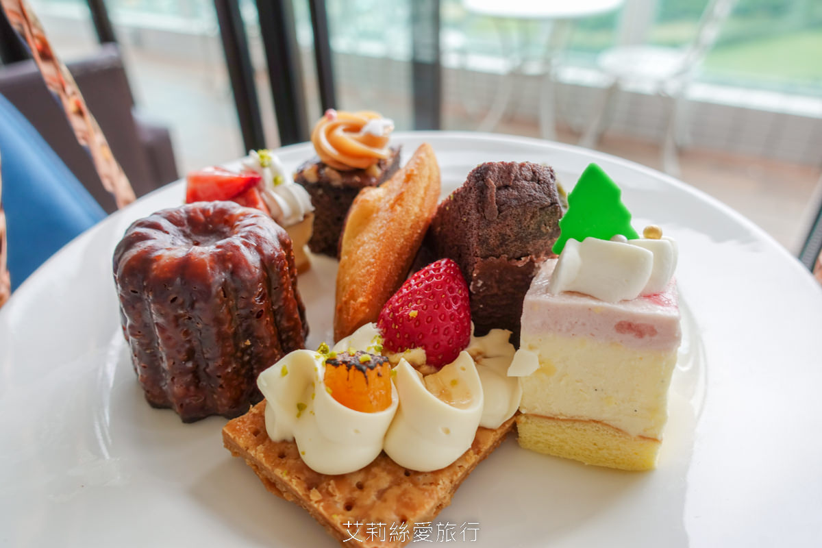 頭城漁港美食 蘭陽烏石港海景酒店-星空看海吧 美美玻璃屋賞無敵海景 品嚐英式下午茶 晀望龜山島 悠閒喝咖啡 浪漫氛圍特色調酒