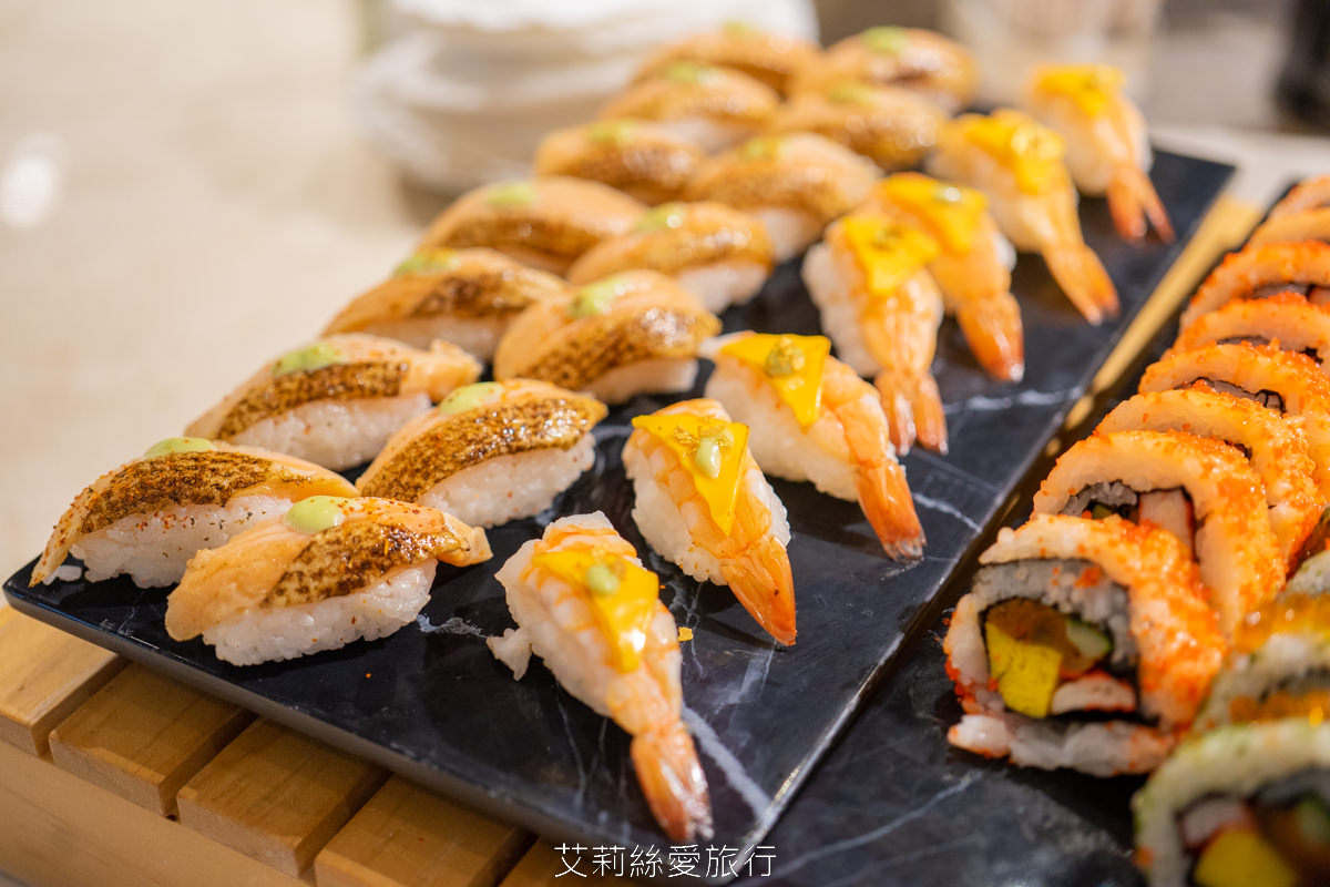 宜蘭頭城吃到飽 蘭陽烏石港海景酒店 脆皮烤鴨 澎湃海鮮 宴客大菜 啤酒紅白酒喝到飽！海景全日餐廳