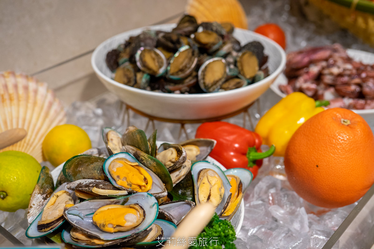 宜蘭頭城吃到飽 蘭陽烏石港海景酒店 脆皮烤鴨 澎湃海鮮 宴客大菜 啤酒紅白酒喝到飽！海景全日餐廳