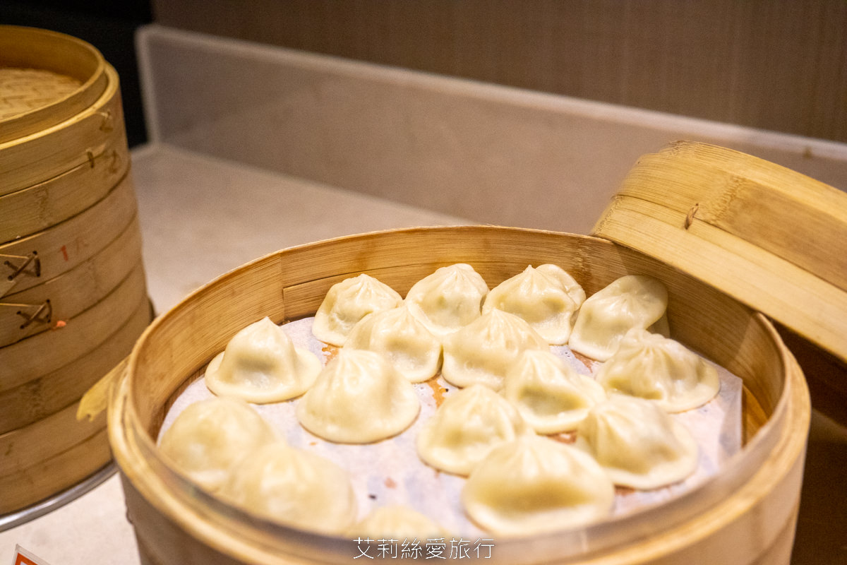 宜蘭頭城吃到飽 蘭陽烏石港海景酒店 脆皮烤鴨 澎湃海鮮 宴客大菜 啤酒紅白酒喝到飽！海景全日餐廳