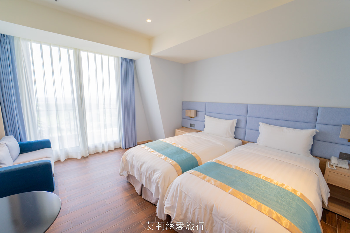 宜蘭頭城烏石港住宿推薦！ 蘭陽烏石港海景酒店 夢幻親子遊戲區 欣賞無敵海景 一泊二食海鮮牛排脆皮烤鴨吃到飽、豐盛美味buffet早餐 真的好滿足！