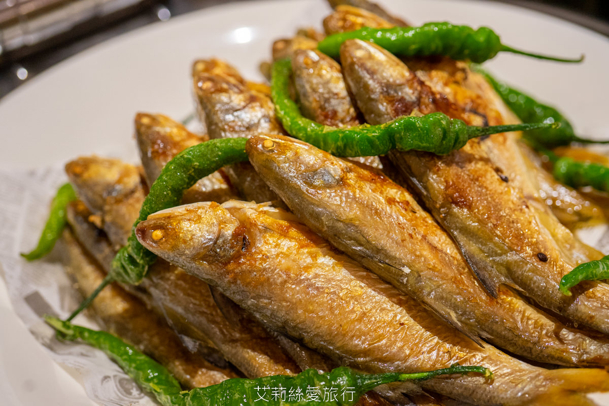 宜蘭頭城吃到飽 蘭陽烏石港海景酒店 脆皮烤鴨 澎湃海鮮 宴客大菜 啤酒紅白酒喝到飽！海景全日餐廳