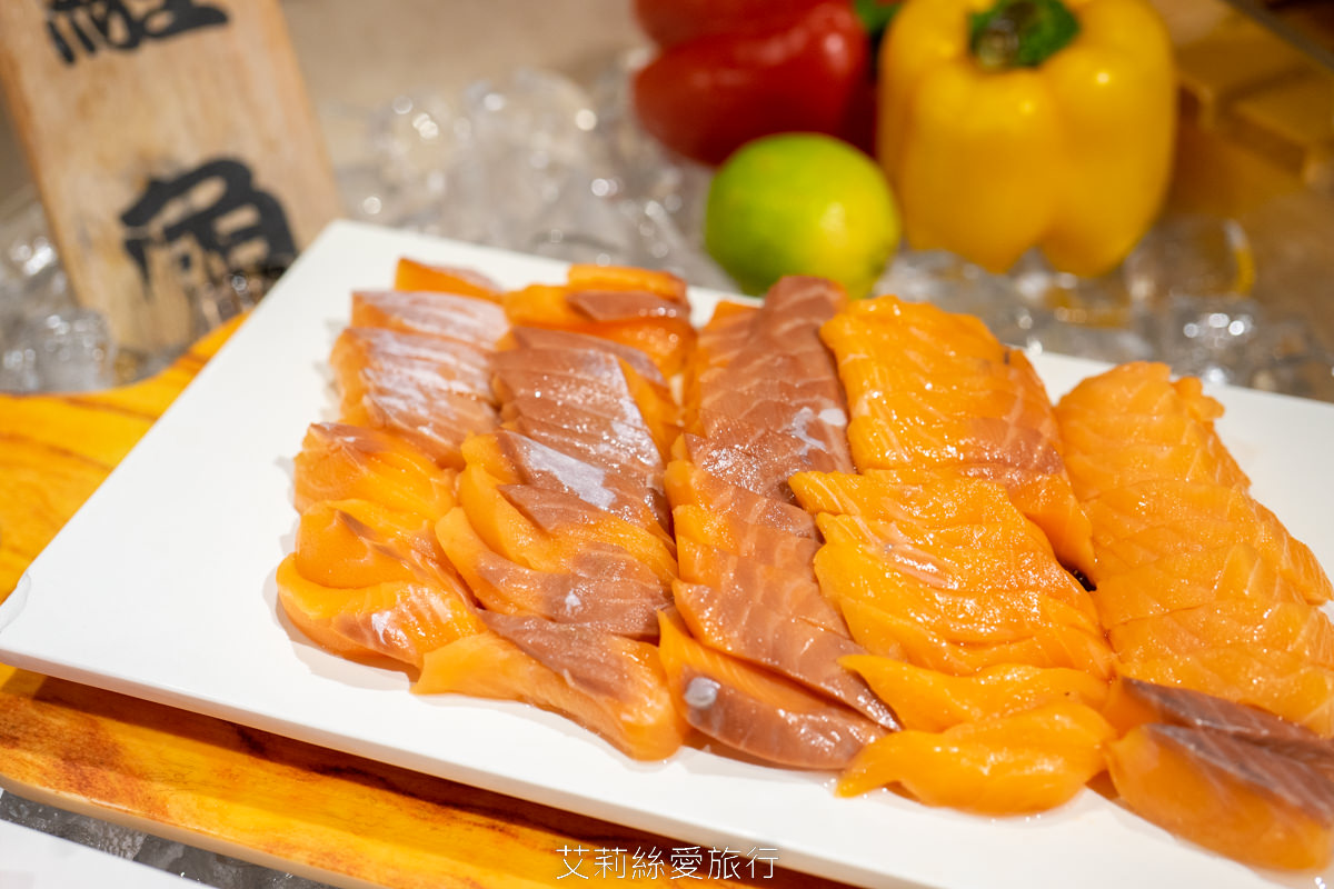 宜蘭頭城吃到飽 蘭陽烏石港海景酒店 脆皮烤鴨 澎湃海鮮 宴客大菜 啤酒紅白酒喝到飽！海景全日餐廳