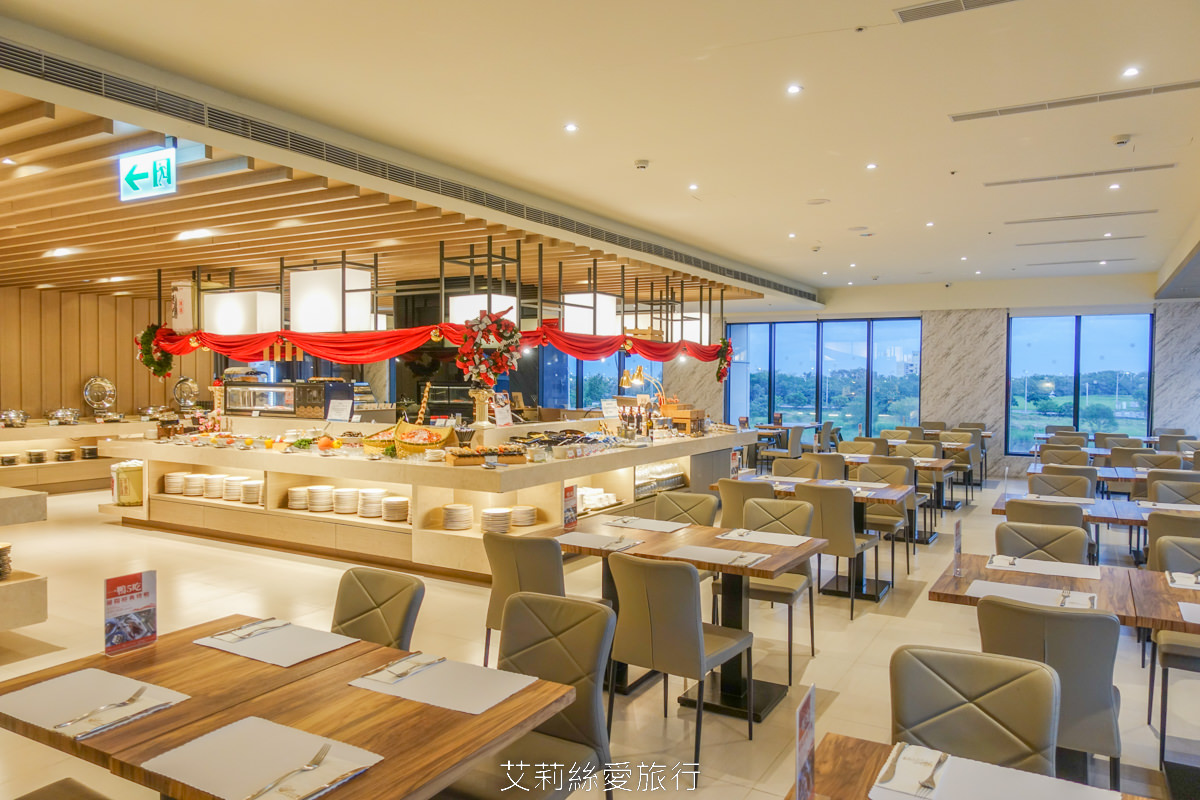 宜蘭頭城吃到飽 蘭陽烏石港海景酒店 脆皮烤鴨 澎湃海鮮 宴客大菜 啤酒紅白酒喝到飽！海景全日餐廳