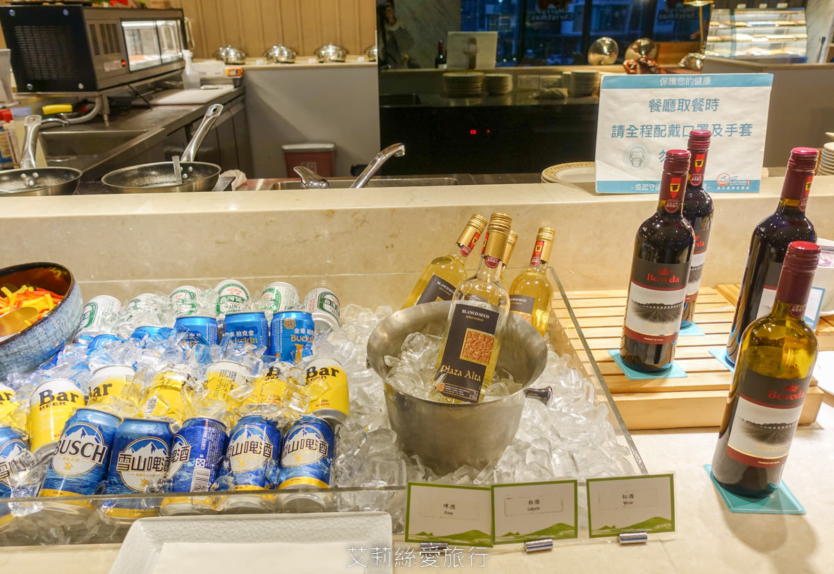 宜蘭頭城吃到飽 蘭陽烏石港海景酒店 脆皮烤鴨 澎湃海鮮 宴客大菜 啤酒紅白酒喝到飽！海景全日餐廳