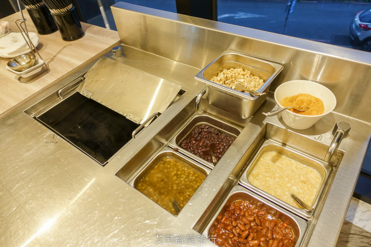 宜蘭頭城吃到飽 蘭陽烏石港海景酒店 脆皮烤鴨 澎湃海鮮 宴客大菜 啤酒紅白酒喝到飽！海景全日餐廳