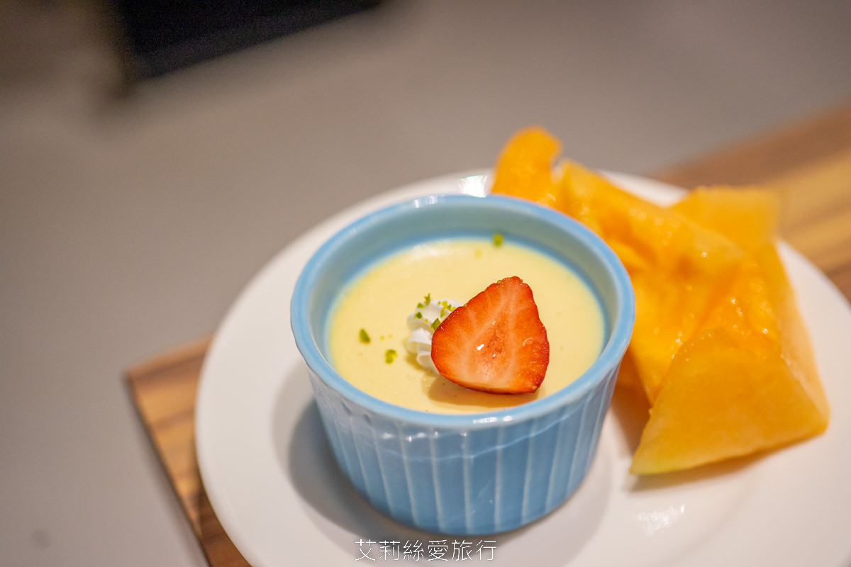 宜蘭頭城吃到飽 蘭陽烏石港海景酒店 脆皮烤鴨 澎湃海鮮 宴客大菜 啤酒紅白酒喝到飽！海景全日餐廳