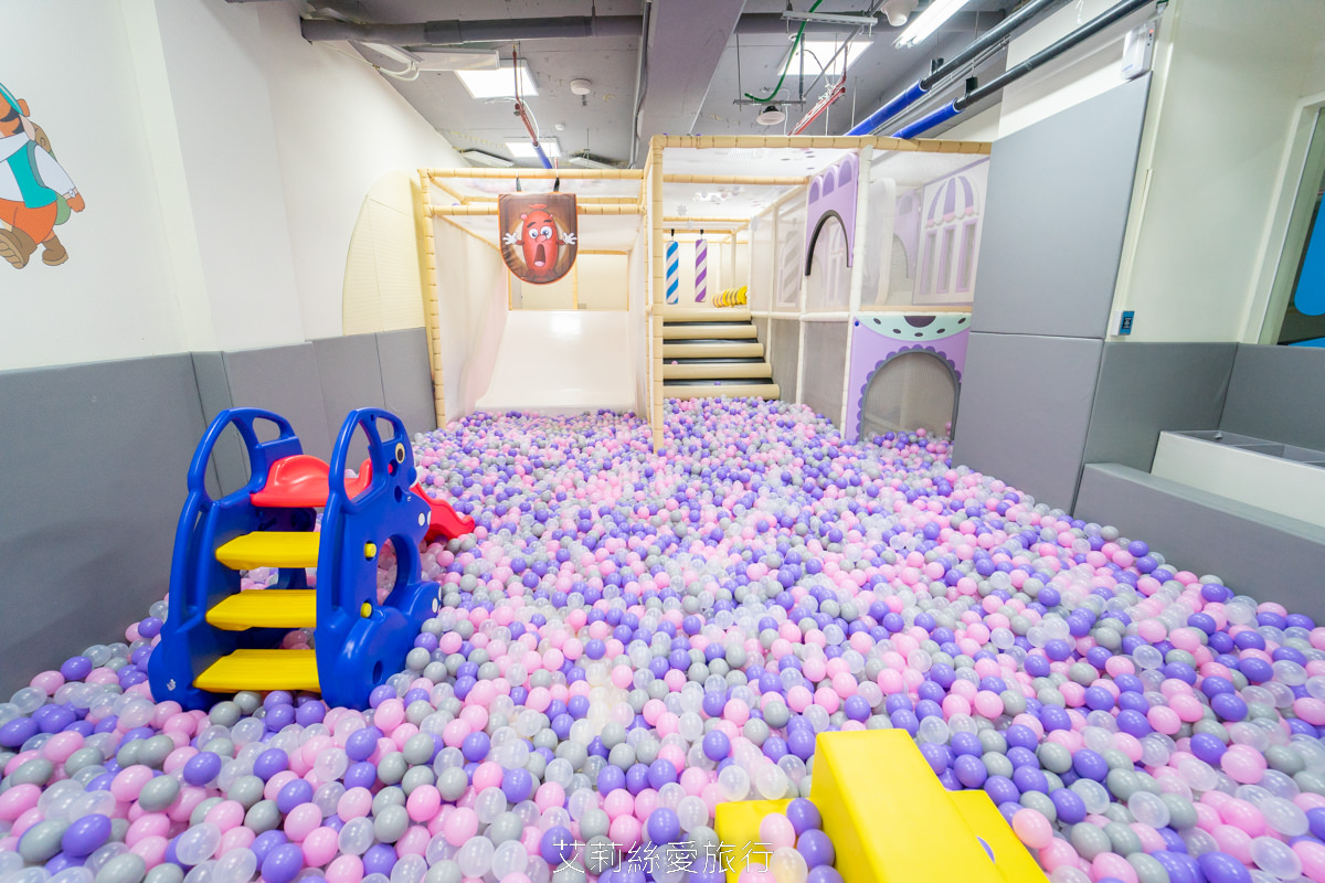 宜蘭頭城烏石港住宿推薦！ 蘭陽烏石港海景酒店 夢幻親子遊戲區 欣賞無敵海景 一泊二食海鮮牛排脆皮烤鴨吃到飽、豐盛美味buffet早餐 真的好滿足！