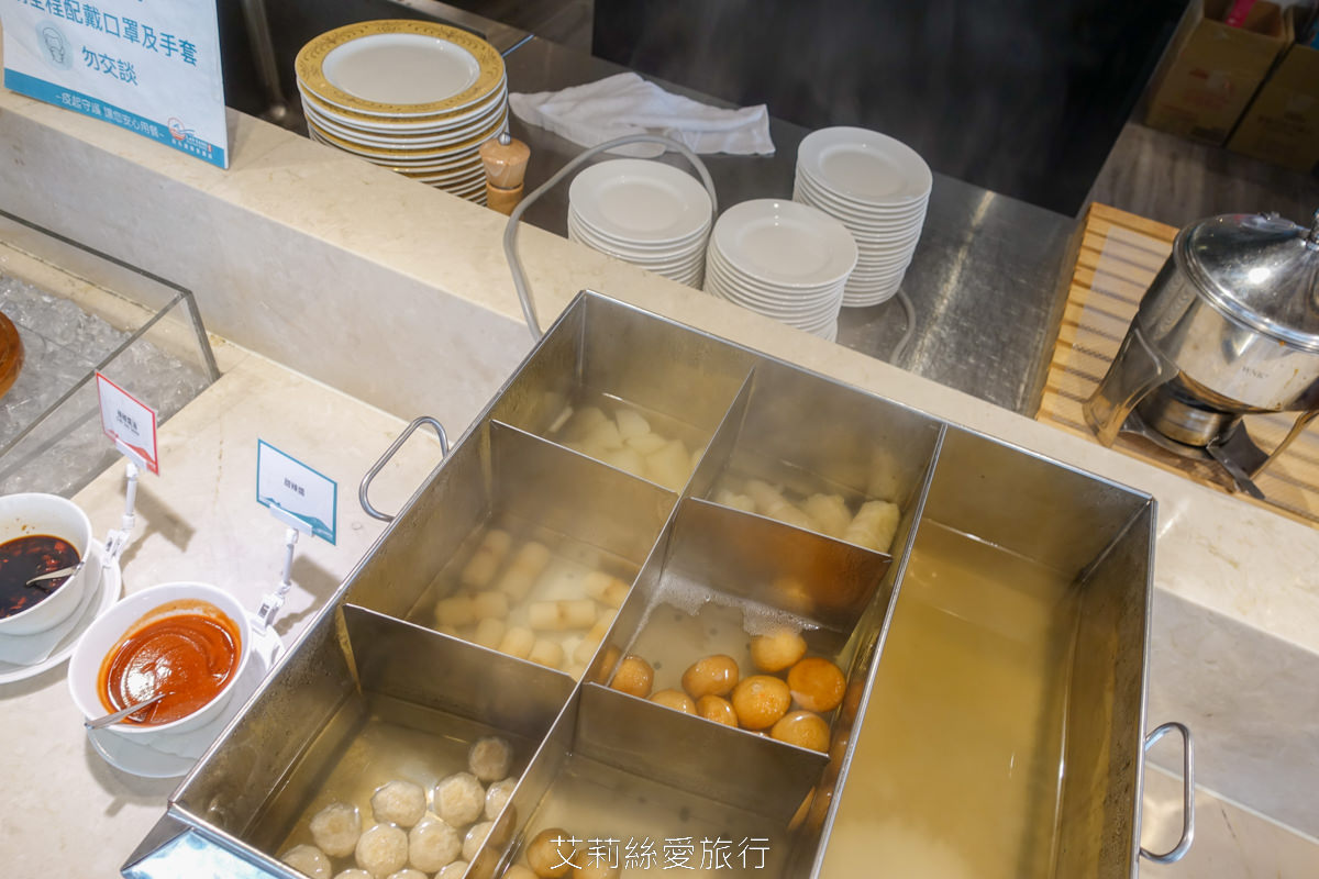 宜蘭頭城烏石港住宿推薦！ 蘭陽烏石港海景酒店 夢幻親子遊戲區 欣賞無敵海景 一泊二食海鮮牛排脆皮烤鴨吃到飽、豐盛美味buffet早餐 真的好滿足！