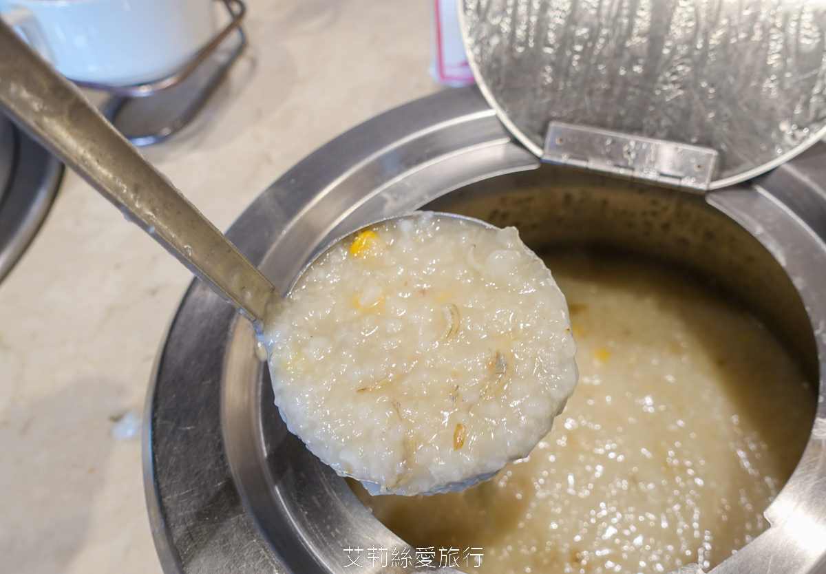 宜蘭頭城烏石港住宿推薦！ 蘭陽烏石港海景酒店 夢幻親子遊戲區 欣賞無敵海景 一泊二食海鮮牛排脆皮烤鴨吃到飽、豐盛美味buffet早餐 真的好滿足！