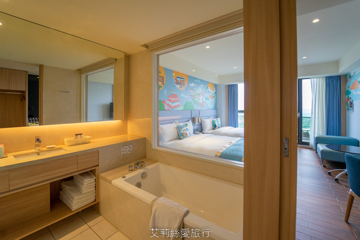 宜蘭頭城烏石港住宿推薦！ 蘭陽烏石港海景酒店 夢幻親子遊戲區 欣賞無敵海景 一泊二食海鮮牛排脆皮烤鴨吃到飽、豐盛美味buffet早餐 真的好滿足！