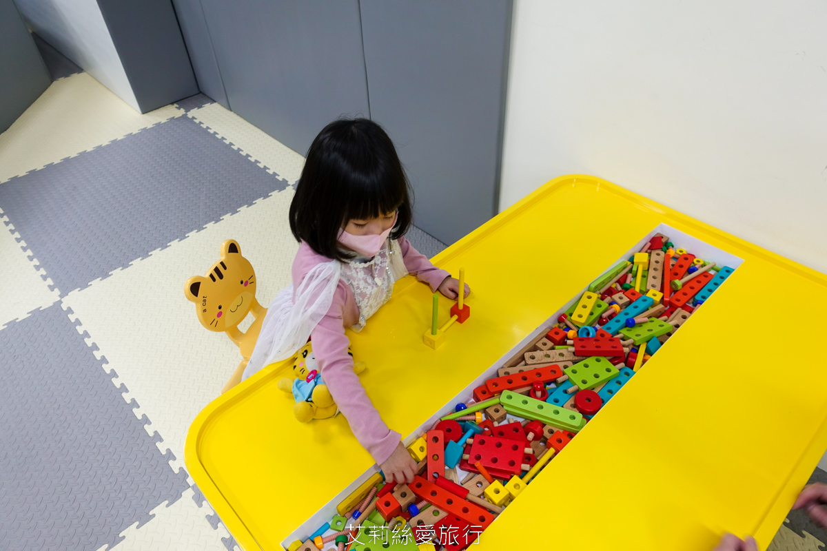 宜蘭頭城烏石港住宿推薦！ 蘭陽烏石港海景酒店 夢幻親子遊戲區 欣賞無敵海景 一泊二食海鮮牛排脆皮烤鴨吃到飽、豐盛美味buffet早餐 真的好滿足！