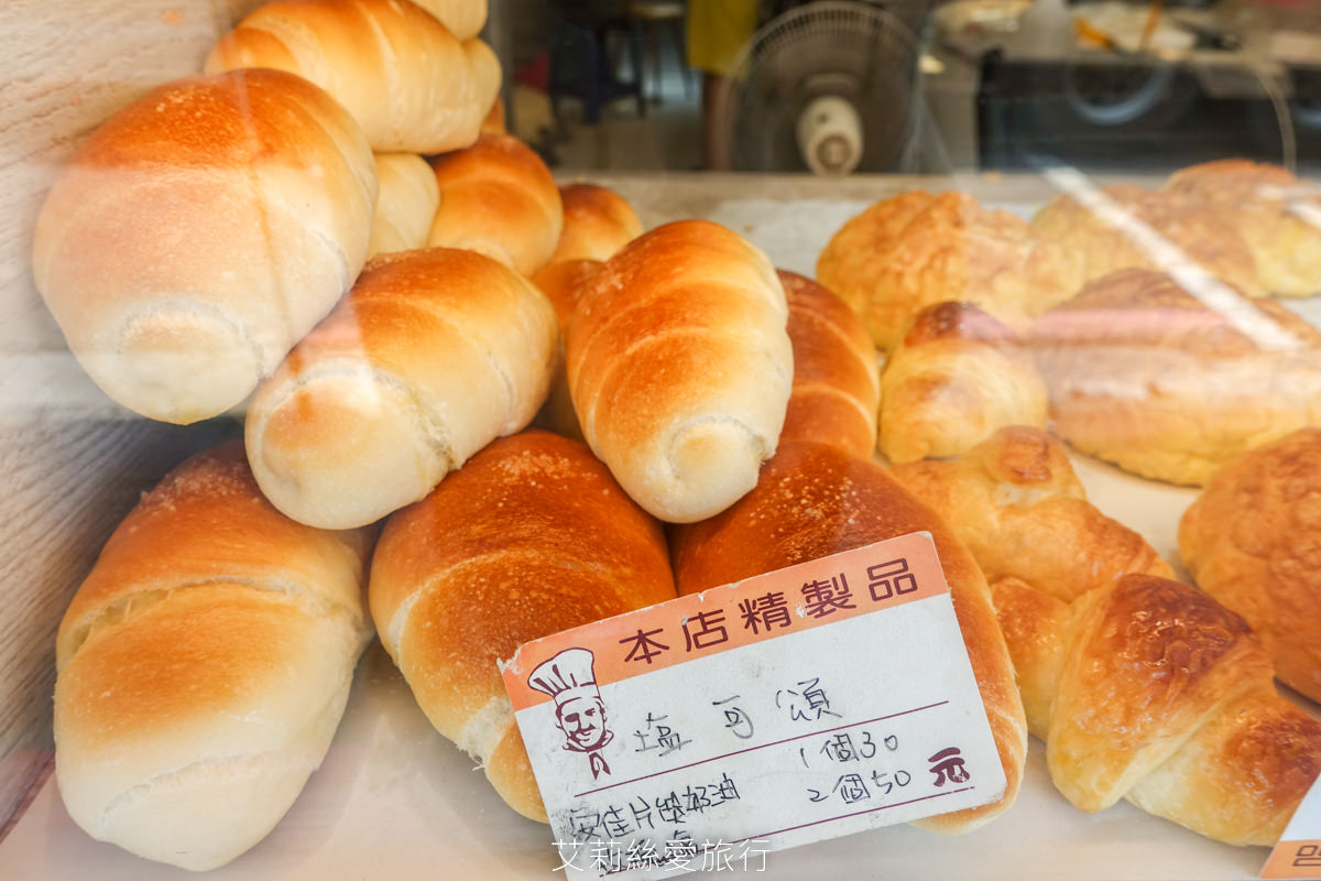 蘆洲銅板早餐下午茶 菠蘿麵包買一送一 CP值超高!20多款歐式麵包3個110元 謙謙手感烘焙 捷運三民高中站美食 - 第5張圖 蘆洲銅板早餐下午茶 菠蘿麵包買一送一 CP值超高!20多款歐式麵包3個110元 謙謙手感烘焙 捷運三民高中站美食