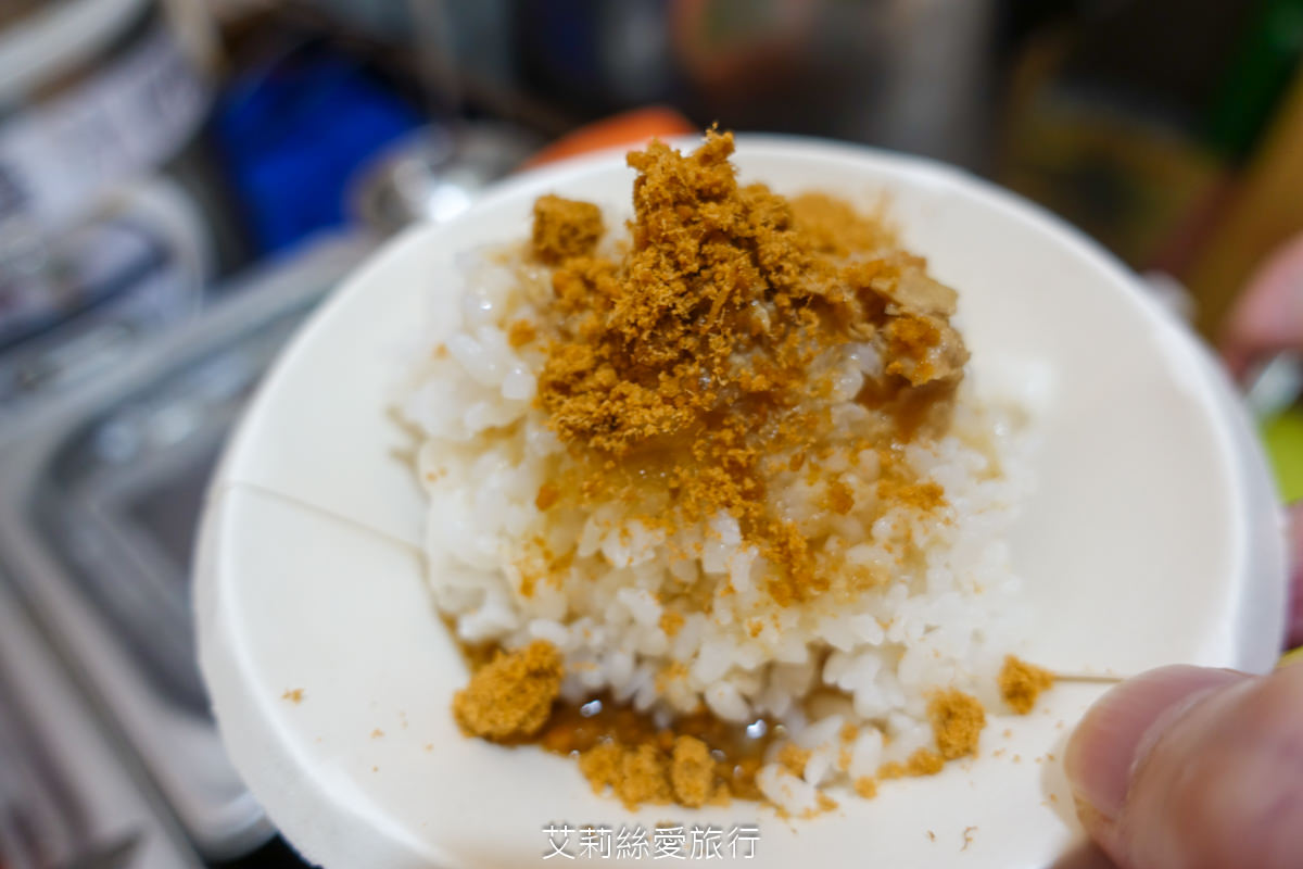 中壢美食 健行大學美食 逸小鍋鍋物 中壢健行店 平價小火鍋 25種湯底 自助吧吃到飽 指定品項買一送一 ！