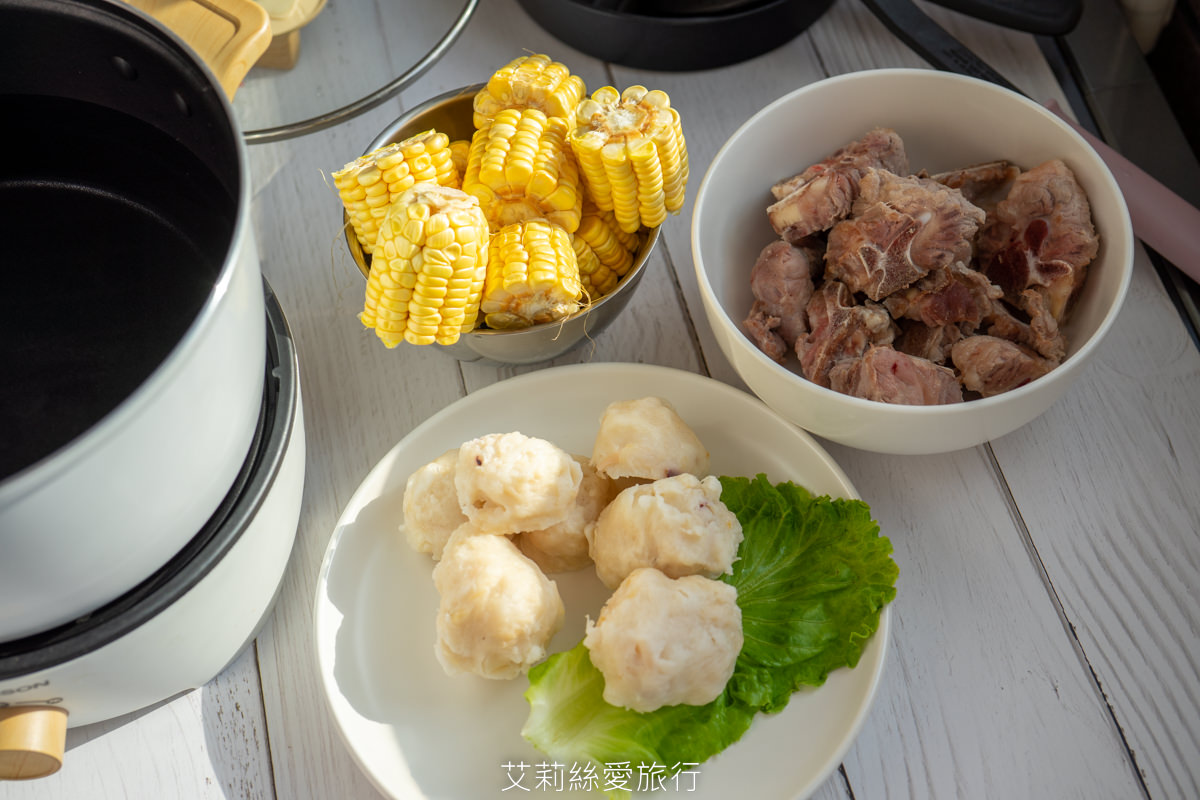 新鮮魚丸創意吃法 不只煮火鍋可涼拌、煎煮炒炸烤 真材實料新鮮食材看得到各種煮法都好吃 金倉食品 干貝花枝丸黃金海鮮餅