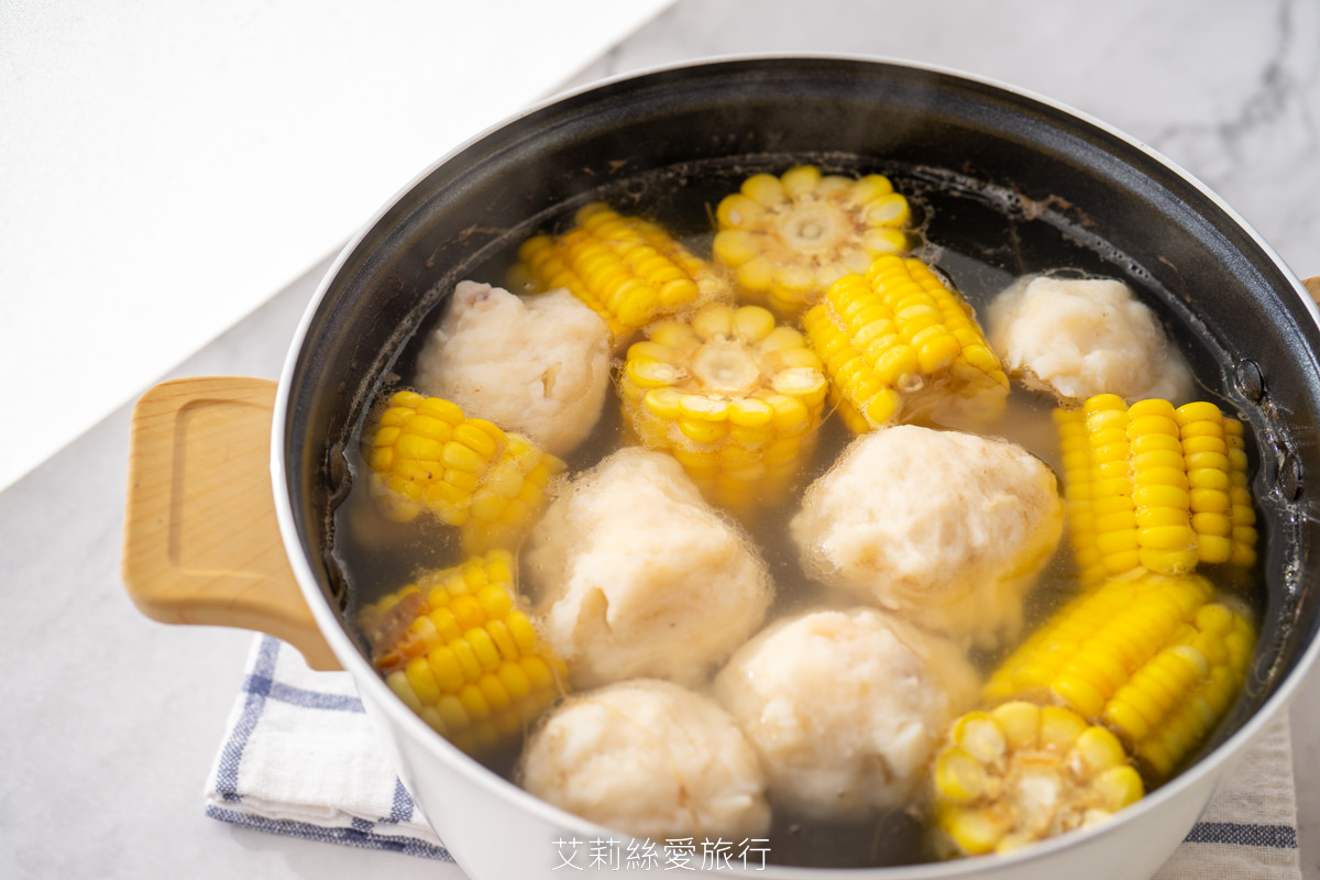 新鮮魚丸創意吃法 不只煮火鍋可涼拌、煎煮炒炸烤 真材實料新鮮食材看得到各種煮法都好吃 金倉食品 干貝花枝丸黃金海鮮餅