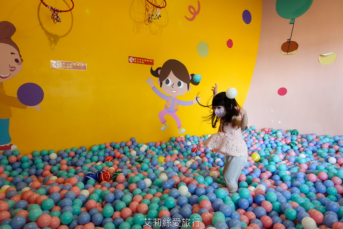 新北住宿 新板傑仕堡有氧酒店 大片落地窗 浴缸泡澡好放鬆 日式景觀湯屋房客免費使用 步行到新北耶誕城 - 第9張圖 新北住宿 新板傑仕堡有氧酒店 大片落地窗 浴缸泡澡好放鬆 日式景觀湯屋房客免費使用 步行到新北耶誕城