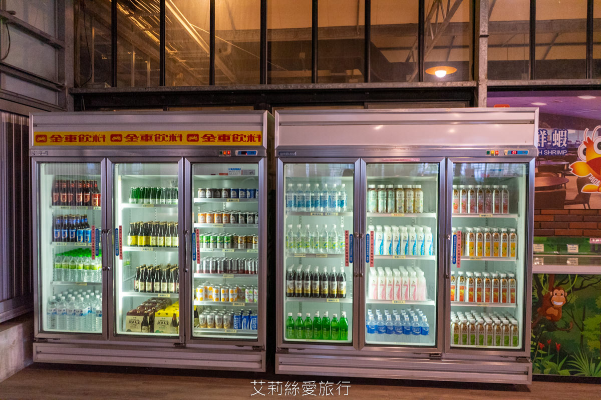 宜蘭礁溪親子景點 室內雨天備案 水豚、貓咪、狐獴、巨嘴鳥根本小型動物園 還能賞花用餐 金車礁溪蘭花園附設動植物生態館