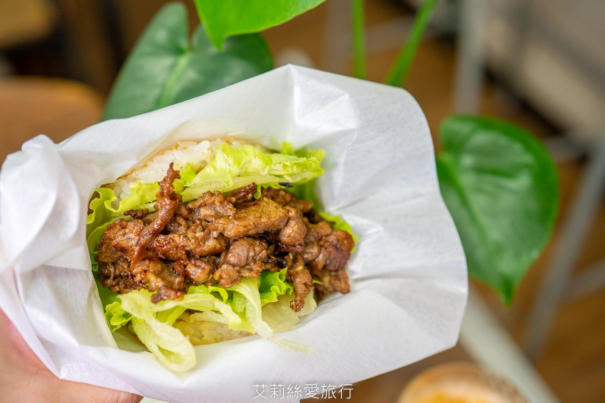 昌吉街早午餐 美味醬肉米堡加泰式奶茶內行人都是這樣吃 降肉漢堡 民權西路站美食