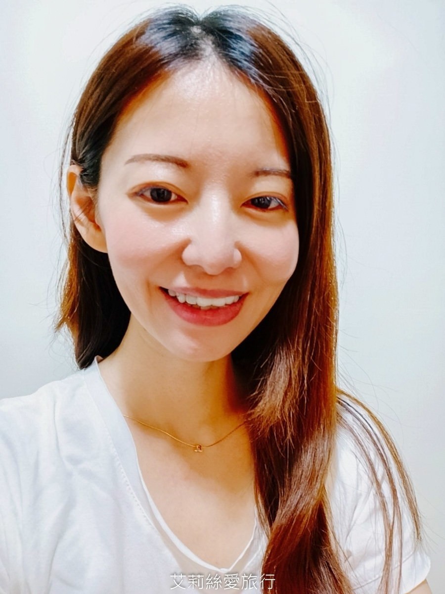 戴YA!SMILE隱形牙套笑起來很好看