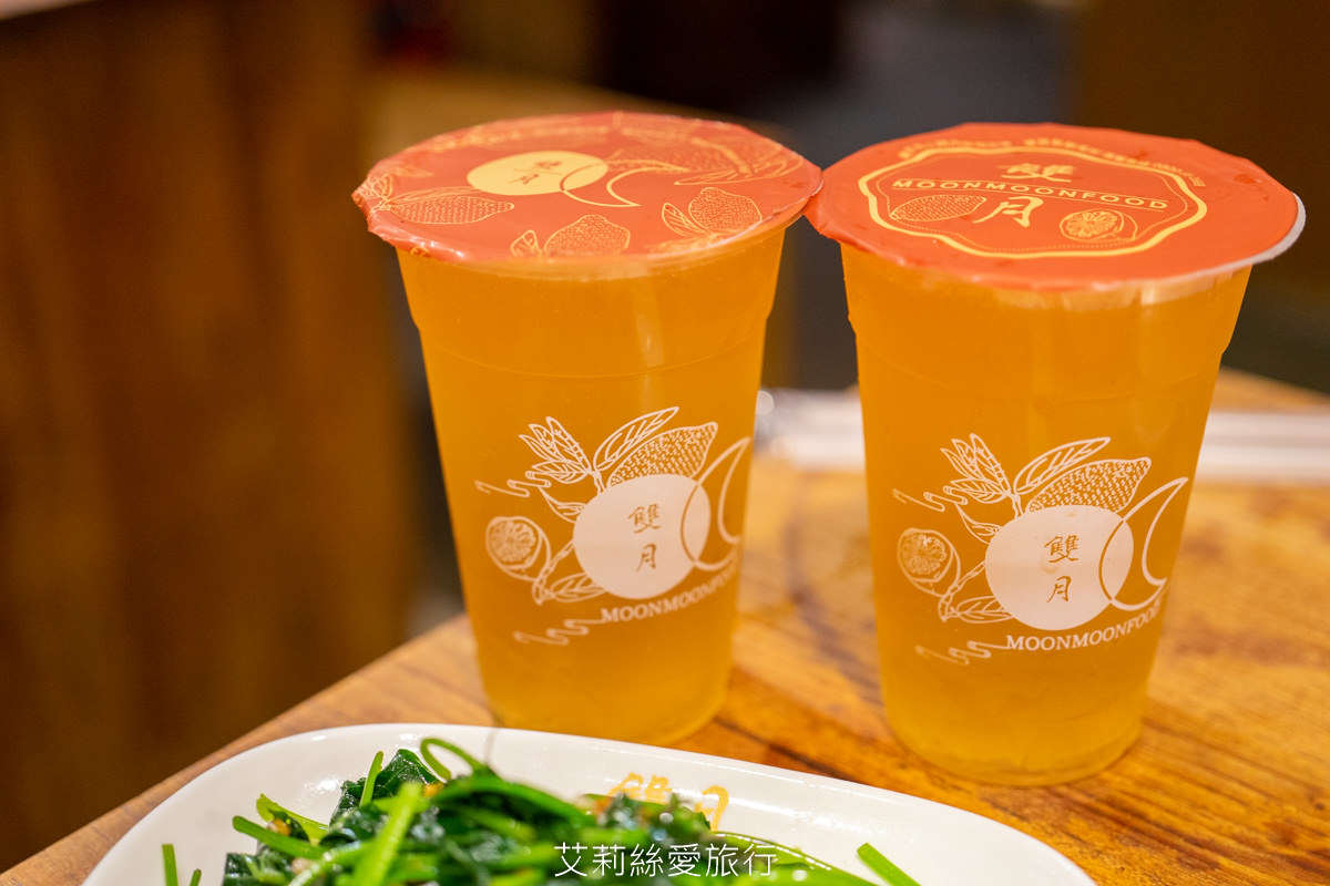 善導寺站美食 雙月食品社 連續5年米其林必比登推薦 老饕必點鮮甜燉雞湯 微麻輕辣愛恨椒芝拌麵一吃就愛上