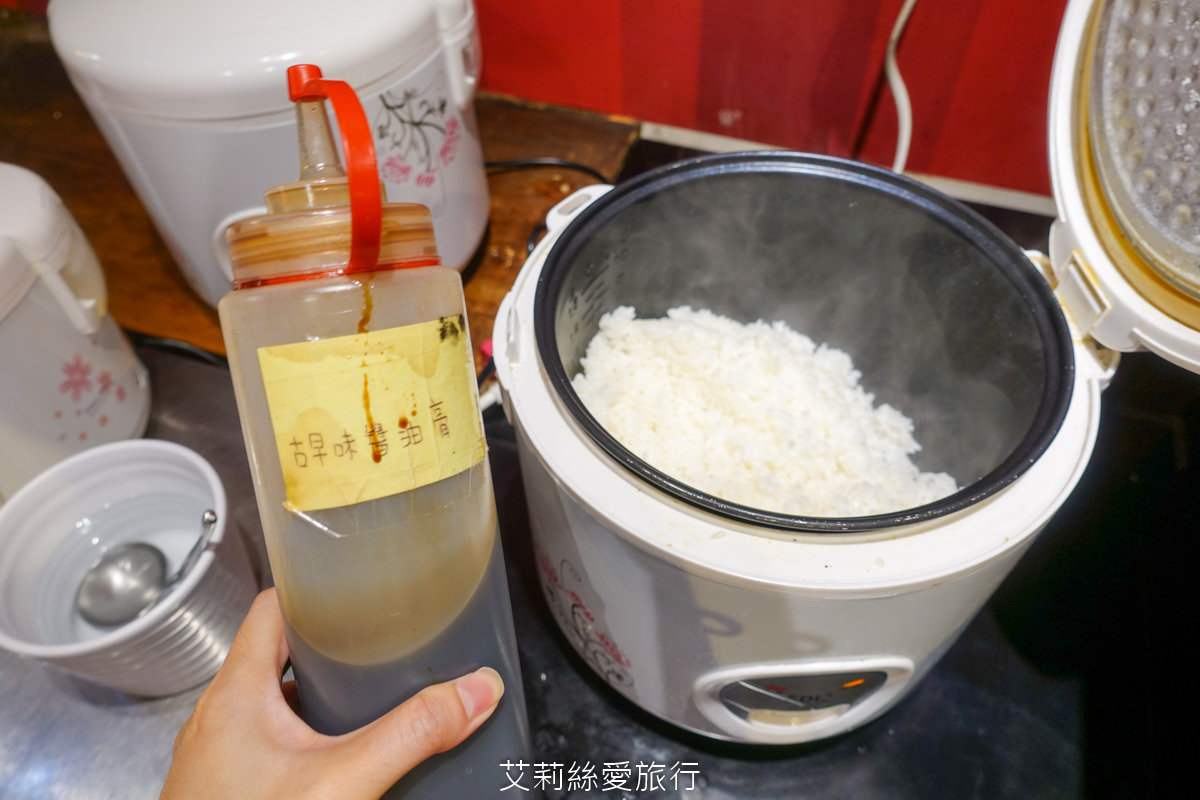 新莊美食吃到飽!韓哥哥銅盤烤肉只要$369起「火烤兩吃」吃到飽!肉品、蔬菜、超過70餘種食材、冰淇淋、飲品無限供應!新莊體育館旁 - 第13張圖 新莊美食吃到飽!韓哥哥銅盤烤肉只要$369起「火烤兩吃」吃到飽!肉品、蔬菜、超過70餘種食材、冰淇淋、飲品無限供應!新莊體育館旁