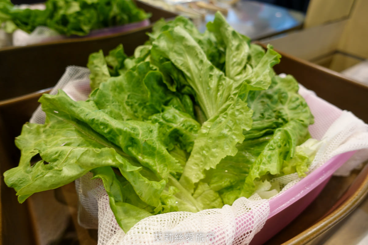 台北小巨蛋美食 韓江烤肉吃到飽只要390起不收服務費 牛小排雞豬牛羊、8種泡菜、水果、冰淇淋、飲品任你吃