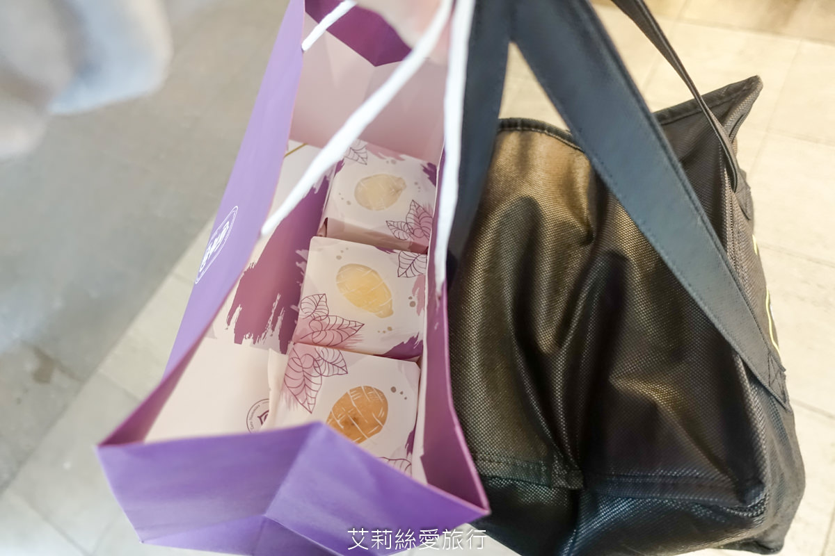 台北甜點下午茶東區必吃美食 食芋堂 芋品專賣店 20多種芋頭甜點蛋糕 真材實料芋頭泡芙 純手工芋頭糕 超大塊芋頭真的太佛心！