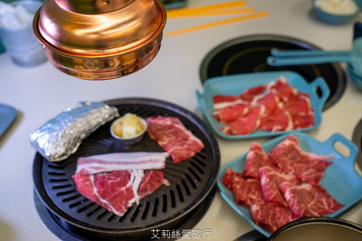 新莊輔大美食》平價火烤兩吃 饞饞燒肉鍋物 百元吃鍋 白飯飲料霜淇淋免費供應! - 第22張圖 新莊輔大美食》平價火烤兩吃 饞饞燒肉鍋物 百元吃鍋 白飯飲料霜淇淋免費供應!