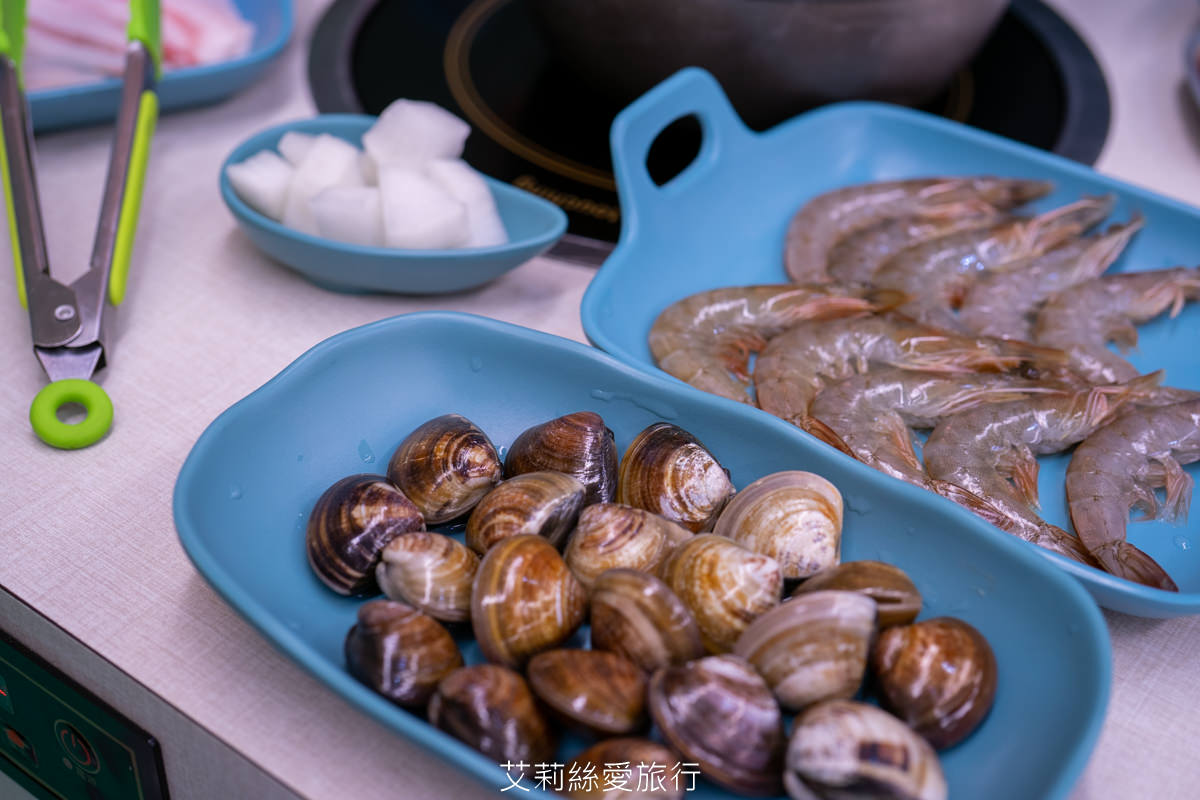 新莊輔大美食》平價火烤兩吃 饞饞燒肉鍋物 百元吃鍋 白飯飲料霜淇淋免費供應! - 第34張圖 新莊輔大美食》平價火烤兩吃 饞饞燒肉鍋物 百元吃鍋 白飯飲料霜淇淋免費供應!
