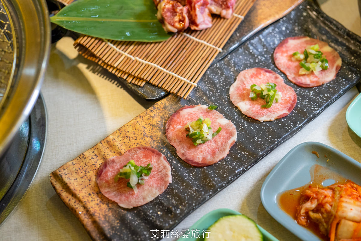 新莊輔大站美食推薦！饞饞 燒肉・鍋物 全新菜單高級日本A5和牛、龍蝦任你選 低消145元自助吧吃到飽