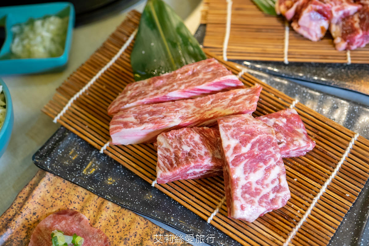 新莊輔大站美食推薦！饞饞 燒肉・鍋物 全新菜單高級日本A5和牛、龍蝦任你選 低消145元自助吧吃到飽