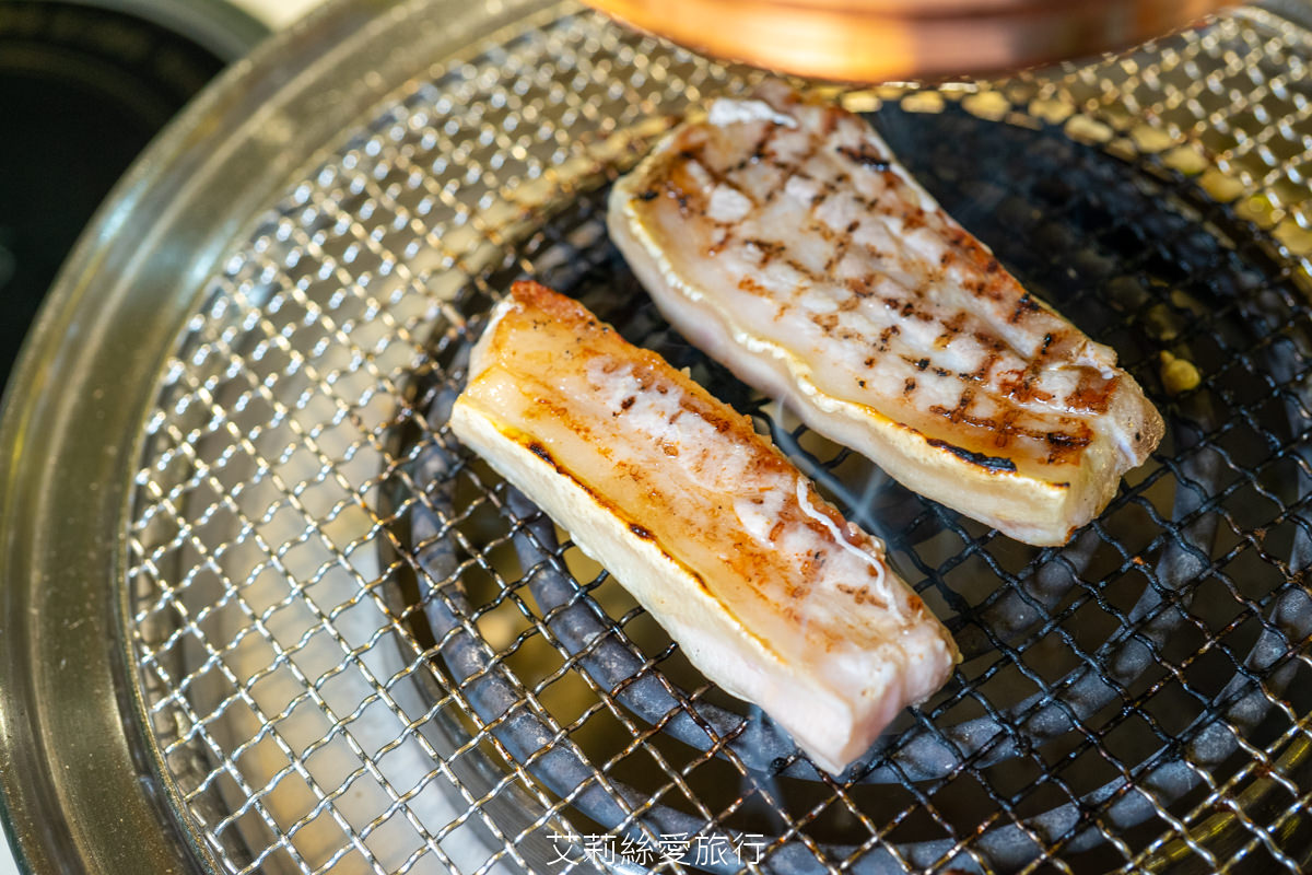 新莊輔大站美食推薦！饞饞 燒肉・鍋物 全新菜單高級日本A5和牛、龍蝦任你選 低消145元自助吧吃到飽