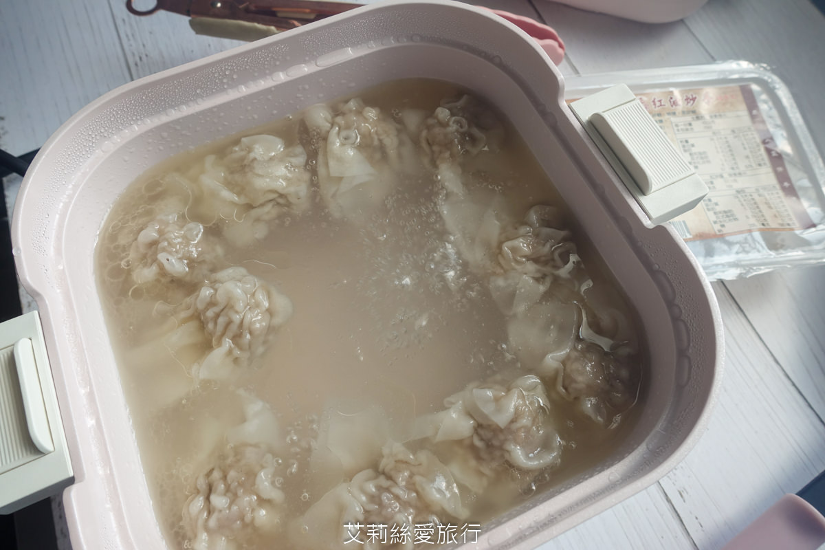 鹿港在地排隊美食 鹿港圓環頂麵食館 真材實料 純手工大餛飩 赤肉焿 不必去南部愛買和大潤發也買得到囉! - 第10張圖 鹿港在地排隊美食 鹿港圓環頂麵食館 真材實料 純手工大餛飩 赤肉焿 不必去南部愛買和大潤發也買得到囉!