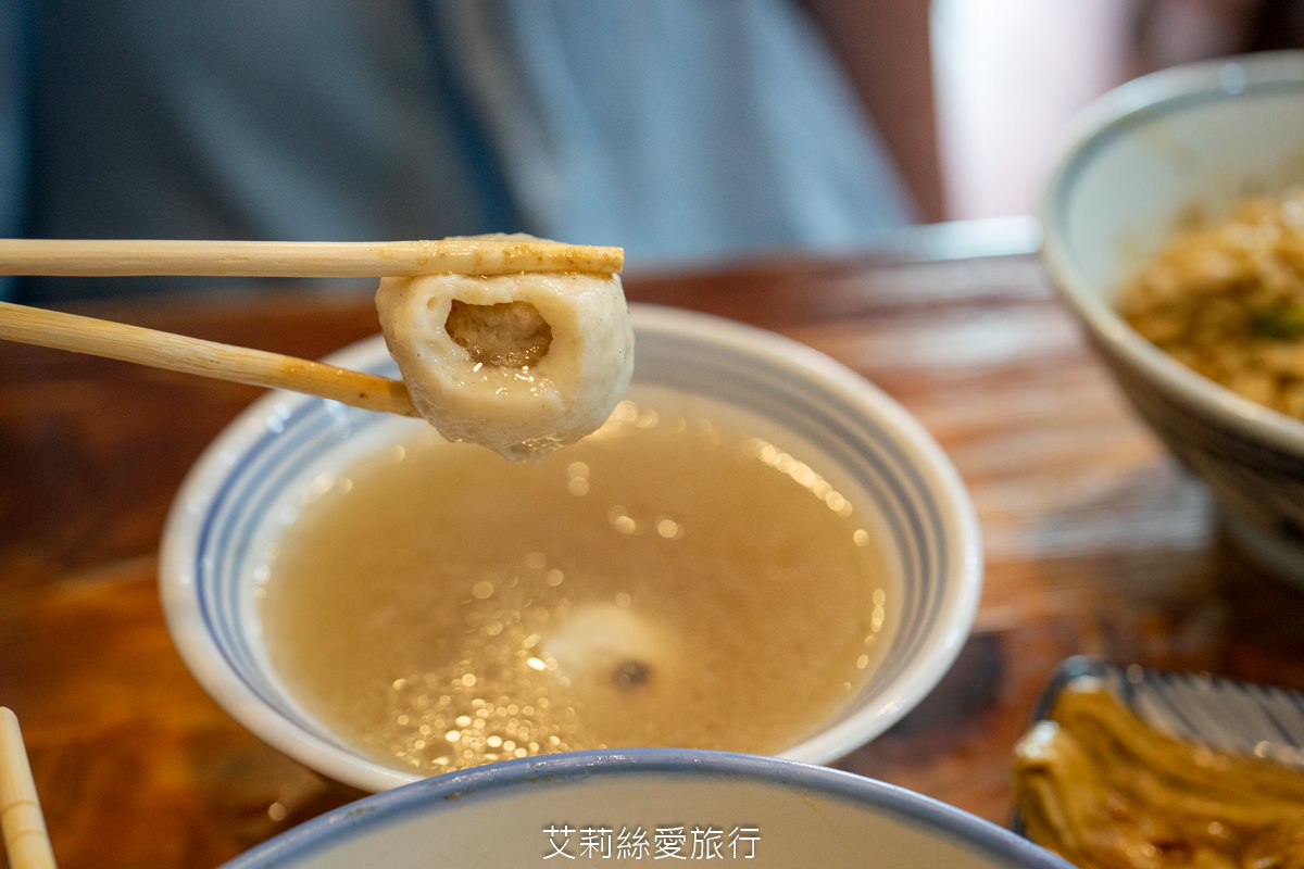 彰化鹿港排隊美食 鹿港圓環頂麵食館 乾意麵必吃 皮薄餡多純手工大餛飩 真材實料台灣豬肉赤肉焿