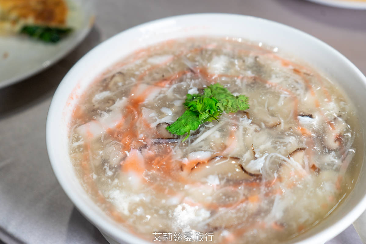 台北車站美食》點水樓 春季限定 酸甜金鑽鳳梨入菜美味升級 鮮甜多汁白蘆筍錯過等明年