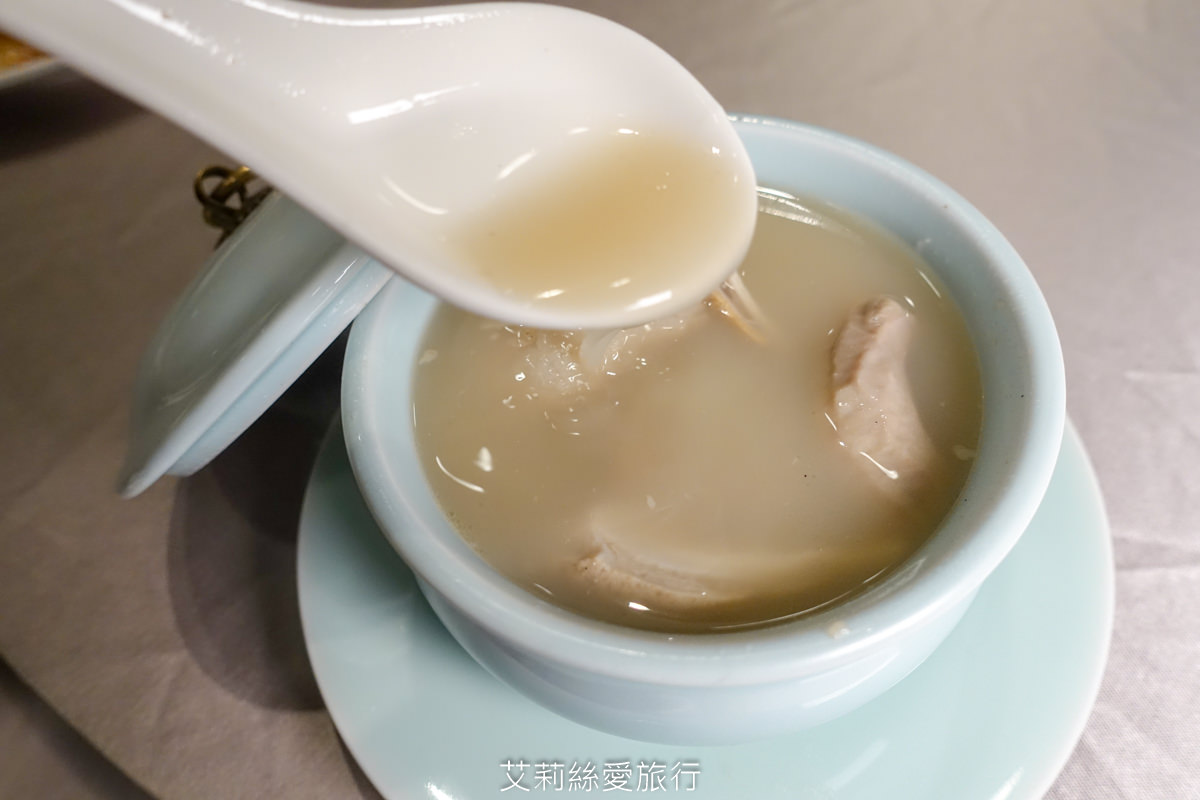 台北車站美食》點水樓 春季限定 酸甜金鑽鳳梨入菜美味升級 鮮甜多汁白蘆筍錯過等明年