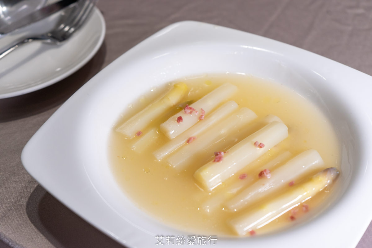 台北車站美食》點水樓 春季限定 酸甜金鑽鳳梨入菜美味升級 鮮甜多汁白蘆筍錯過等明年
