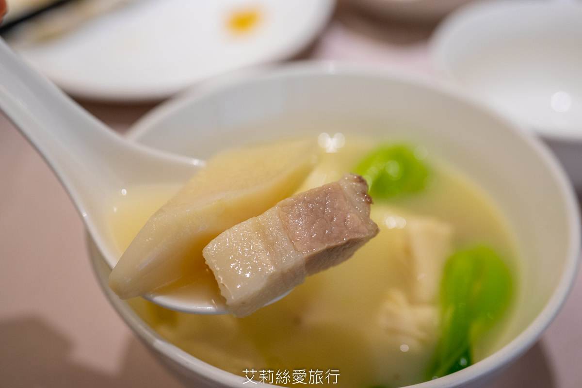 台北小巨蛋美食》秋高氣爽螃蟹季 點水樓季節限定套餐 錯過再等一年